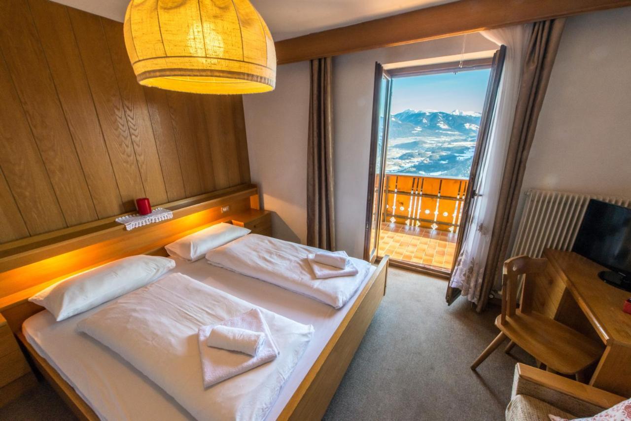 Gasthof Hoerschwang San Lorenzo di Sebato Bagian luar foto